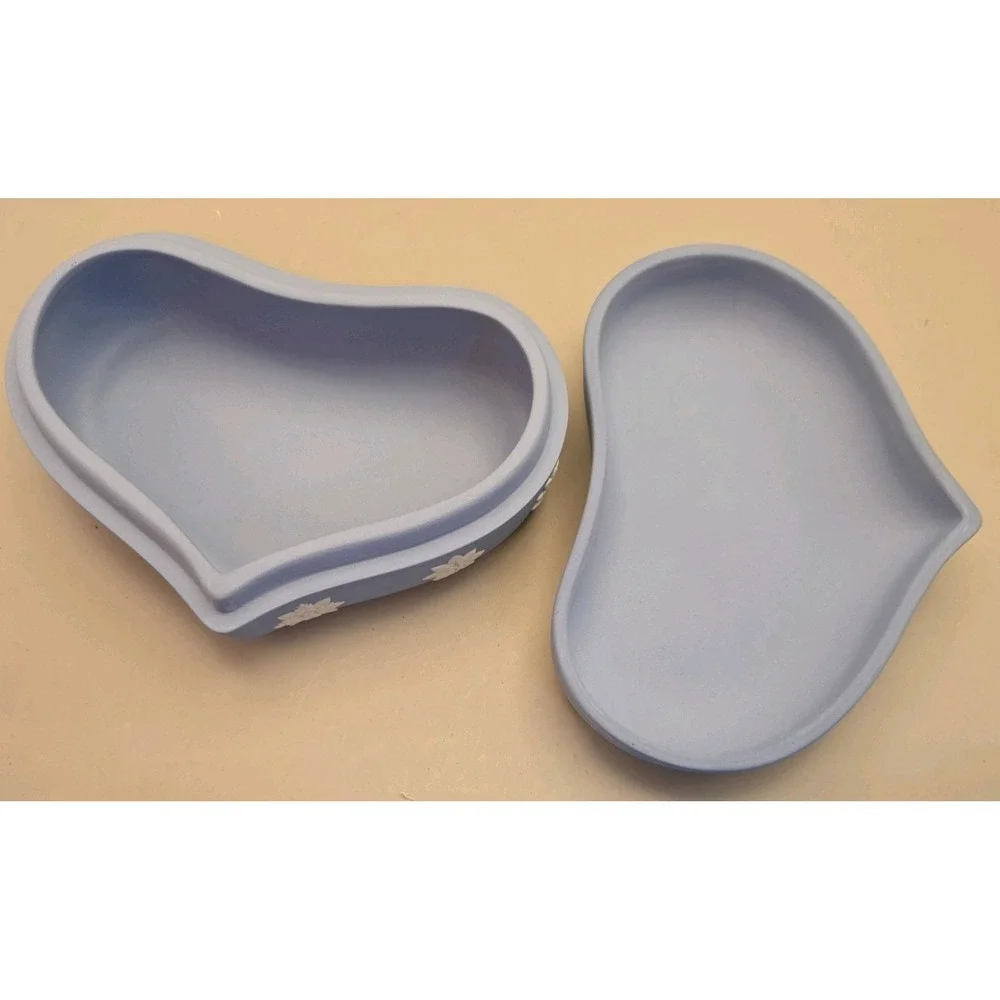 Vintage Wedgwood Heart Shaped 5.25